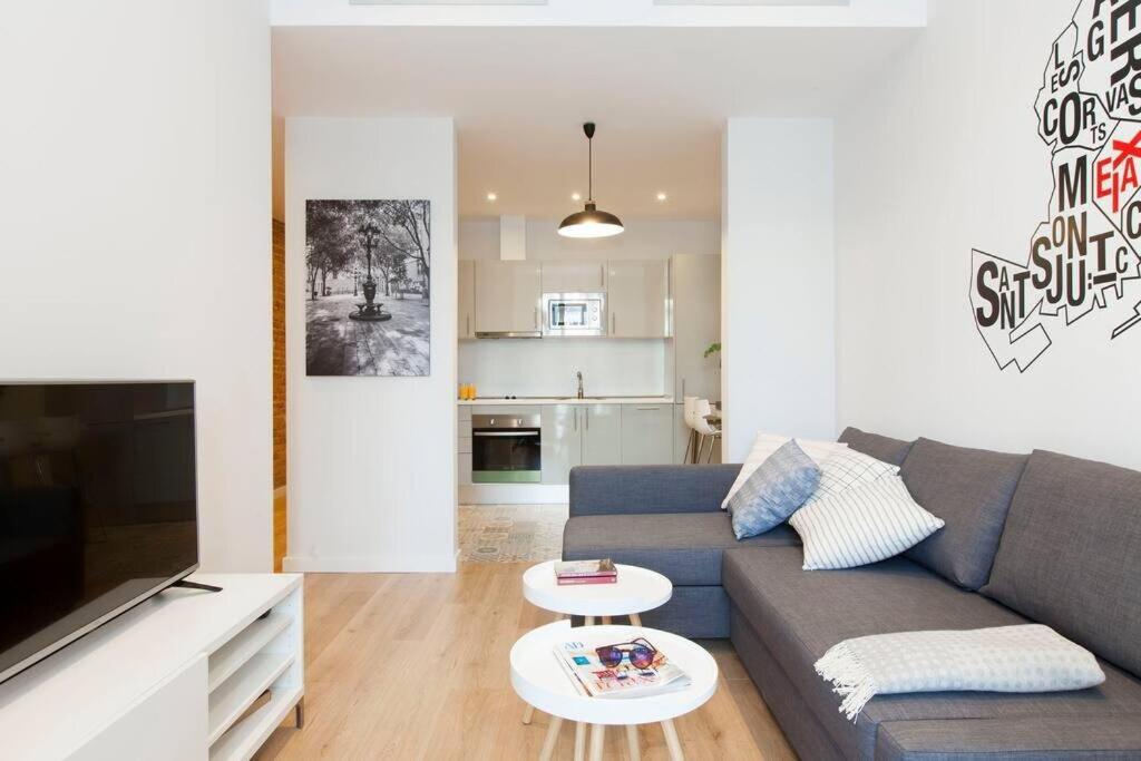 Beautiful 4Bd 4Ba Apartment In Eixample District バルセロナ エクステリア 写真