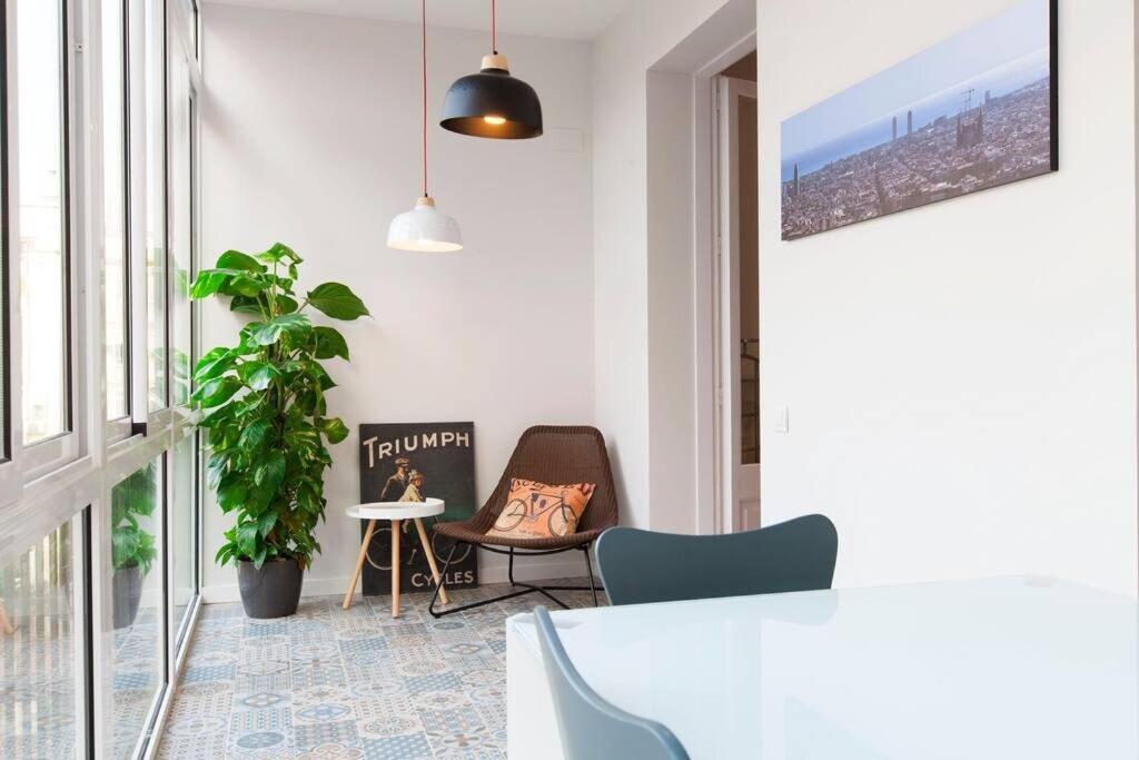 Beautiful 4Bd 4Ba Apartment In Eixample District バルセロナ エクステリア 写真