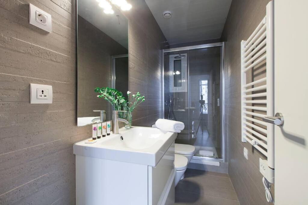 Beautiful 4Bd 4Ba Apartment In Eixample District バルセロナ エクステリア 写真