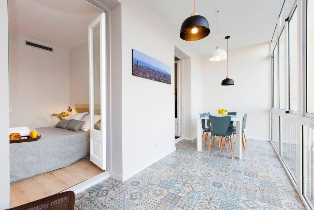Beautiful 4Bd 4Ba Apartment In Eixample District バルセロナ エクステリア 写真