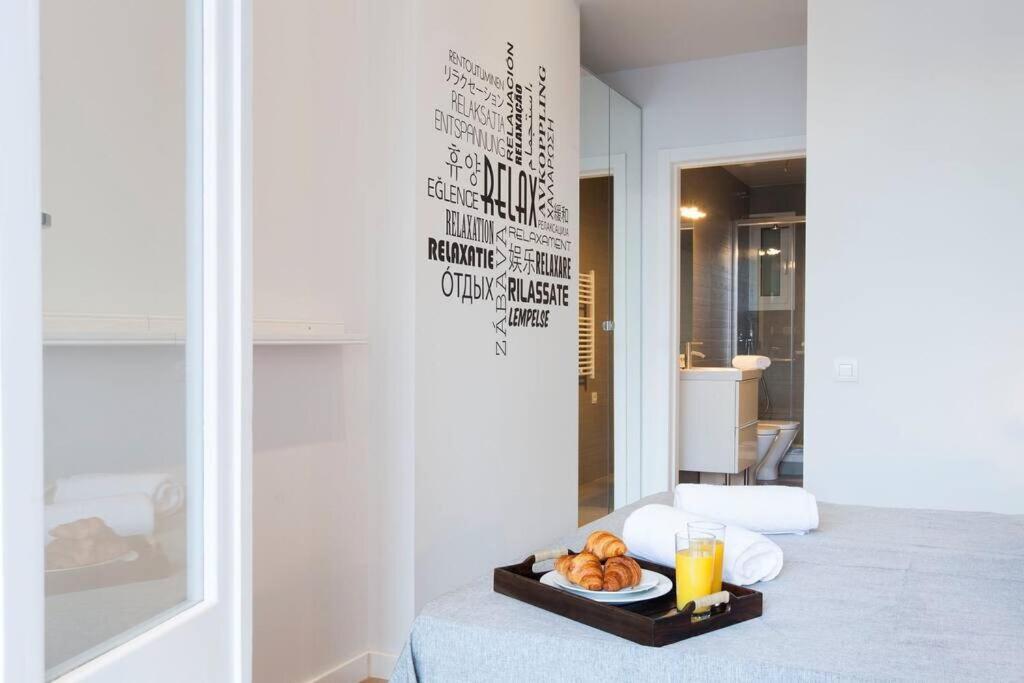 Beautiful 4Bd 4Ba Apartment In Eixample District バルセロナ エクステリア 写真